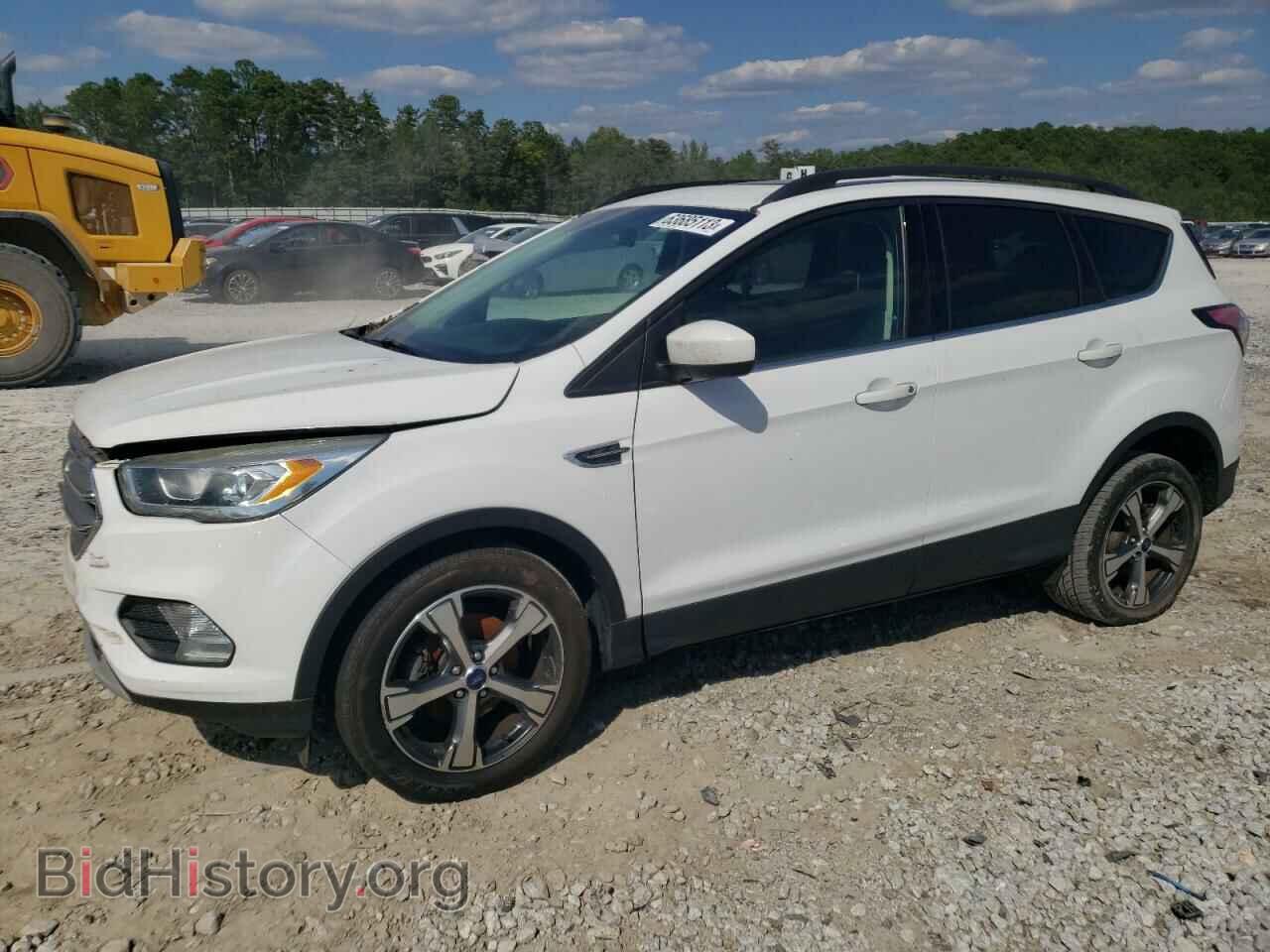 Фотография 1FMCU0GD2HUD15540 - FORD ESCAPE 2017