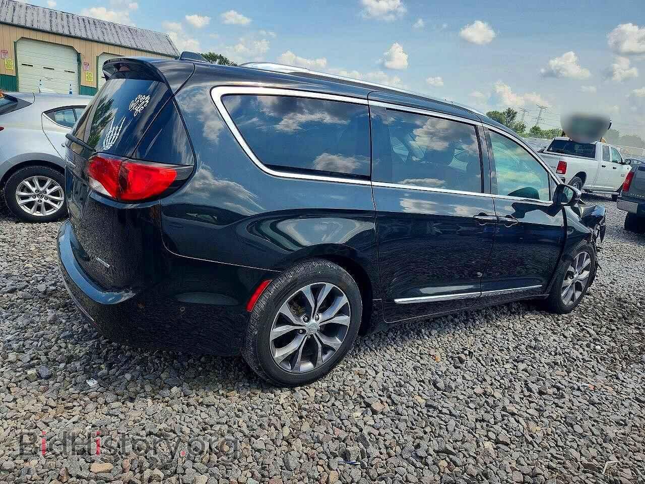 2017 CHRYSLER PACIFICA - VIN: 2C4RC1GG4HR841599 - Фото 3