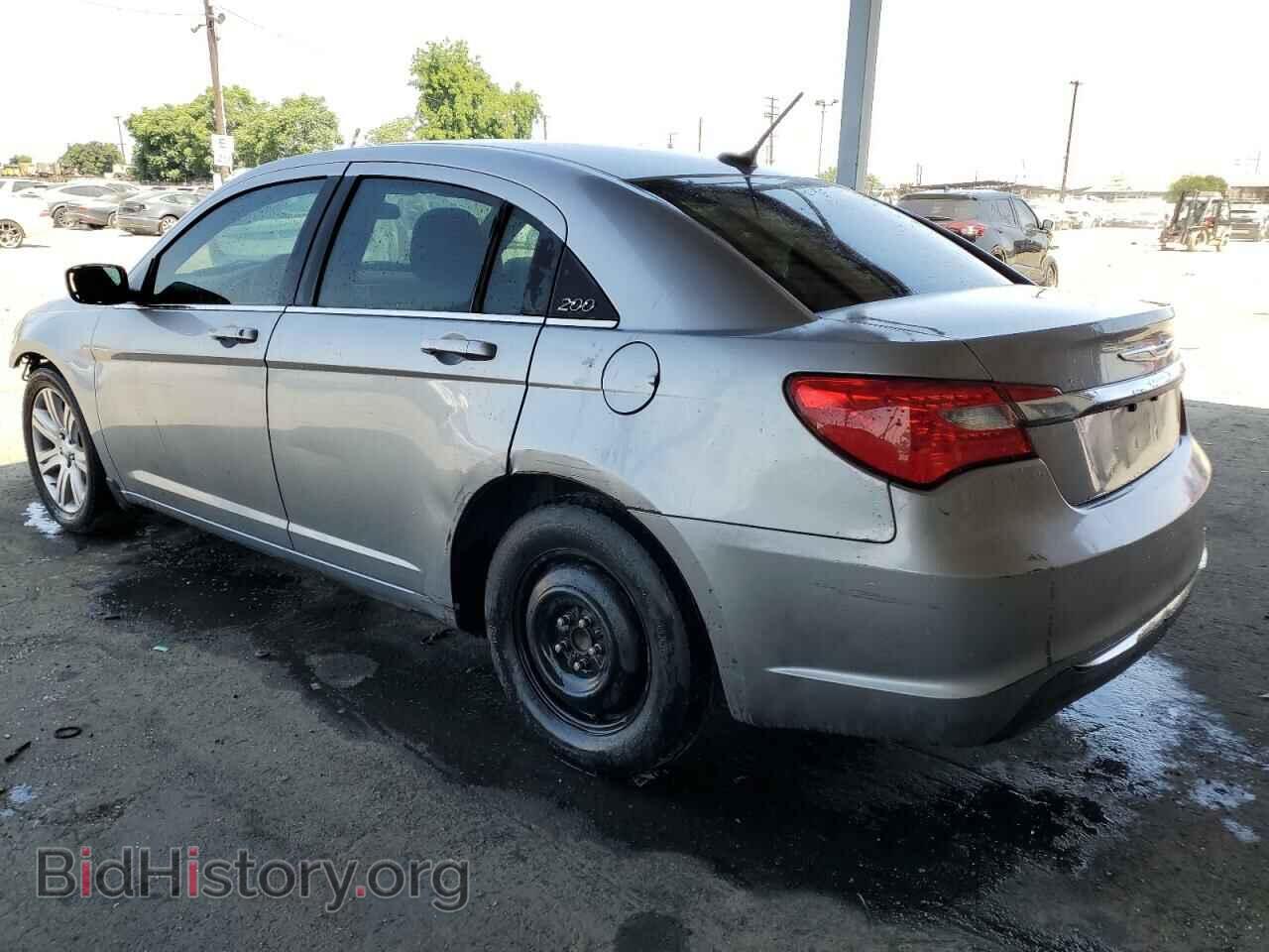 2013 CHRYSLER 200 - VIN: 1C3CCBAB6DN705639 - Фото 2