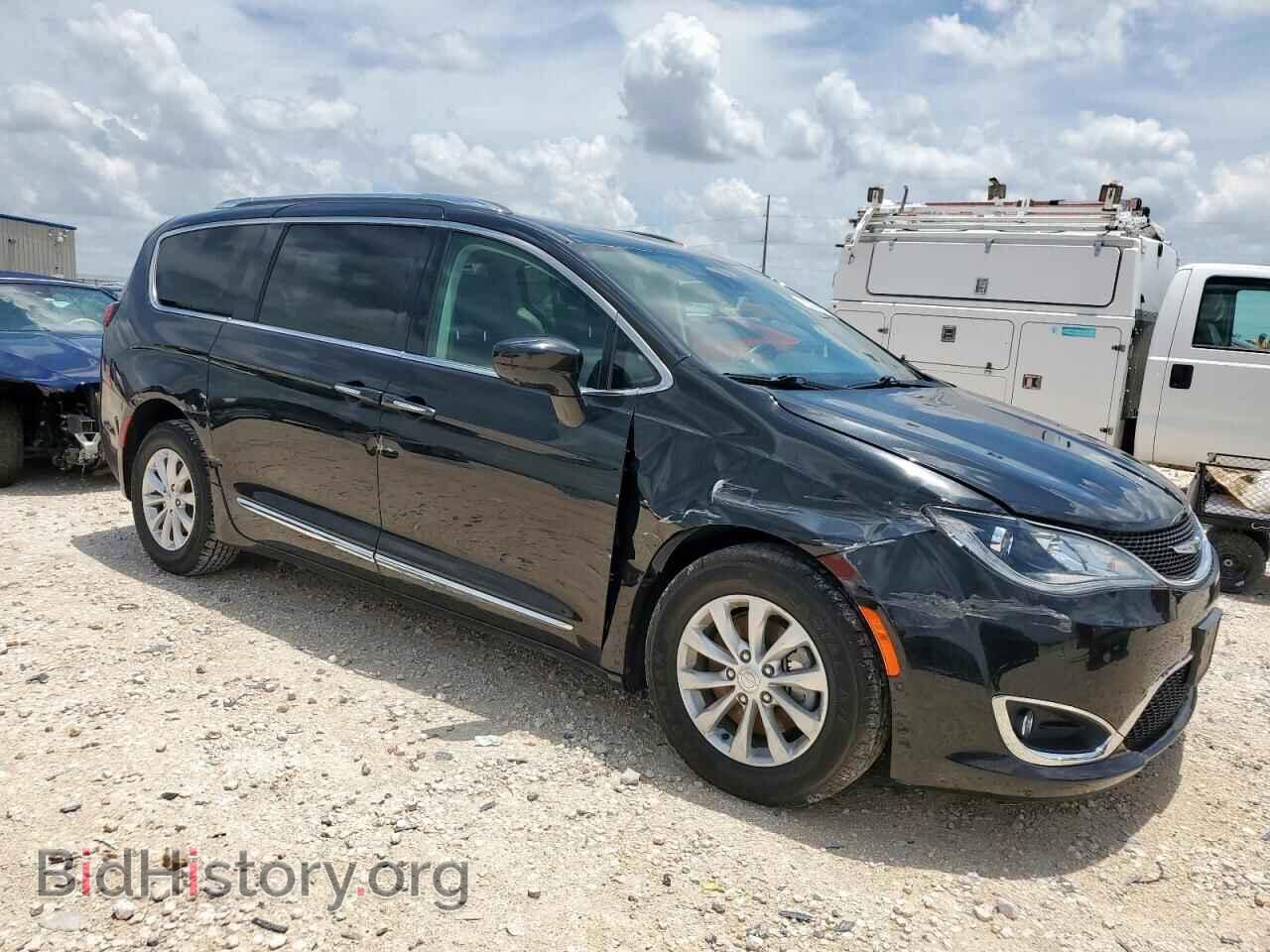 2018 CHRYSLER PACIFICA - VIN: 2C4RC1BGXJR351701 - Фото 4
