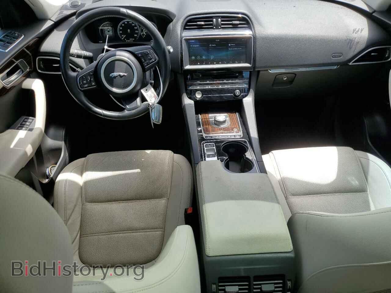 2017 JAGUAR F-PACE - VIN: SADCK2BV7HA068060 - Фото 8