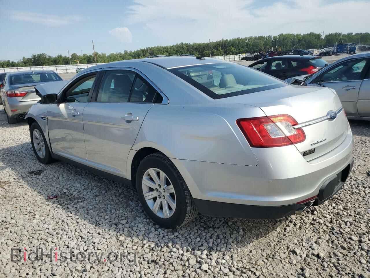2010 FORD TAURUS - VIN: 1FAHP2DW5AG163699 - Фото 2
