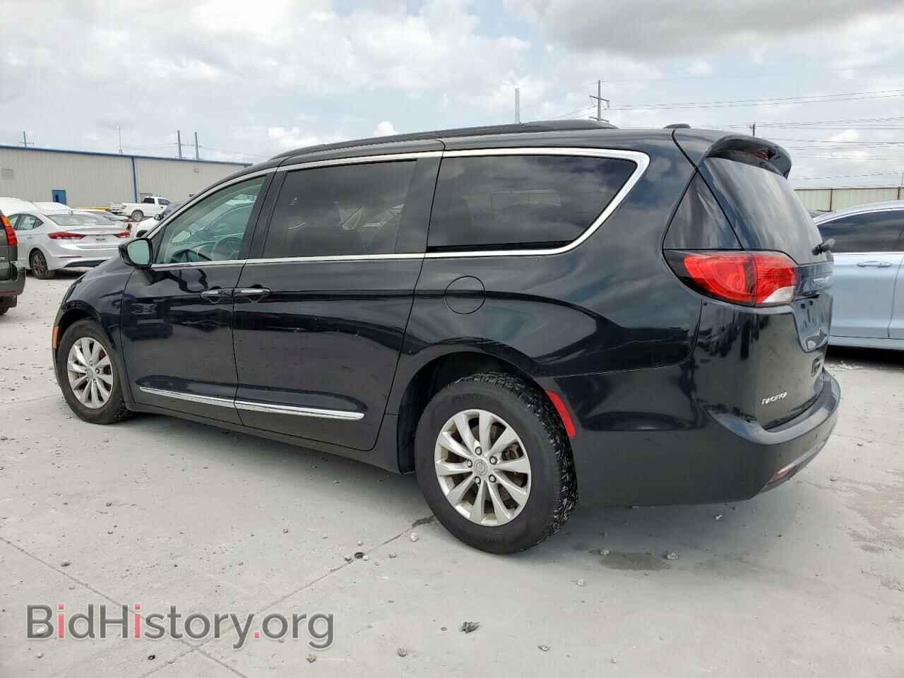 2017 CHRYSLER PACIFICA - VIN: 2C4RC1BG7HR613927 - Фото 2