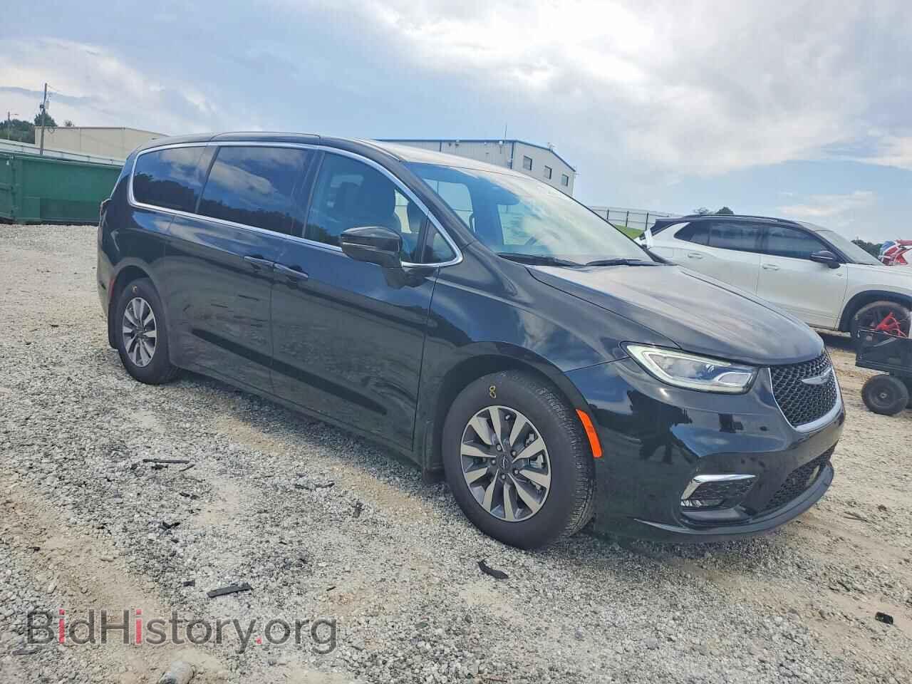 2025 CHRYSLER PACIFICA - VIN: 2C4RC1S73SR536092 - Photo 4