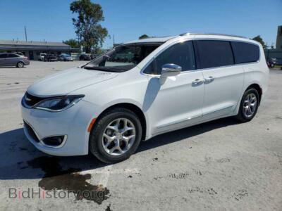 2018 Chrysler PACIFICA Pacifica L, white — VIN 2C4RC1GG4JR320839, Copart