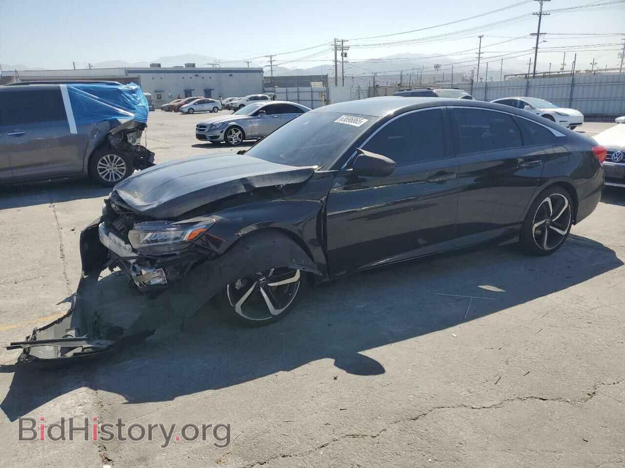 Photo 1HGCV1F35JA170051 - HONDA ACCORD 2018