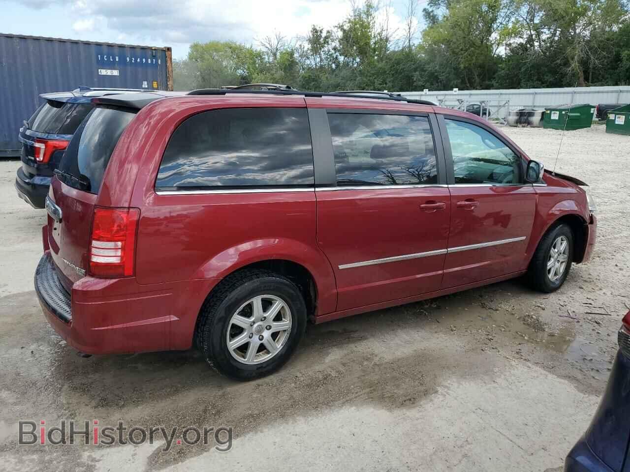 2010 CHRYSLER MINIVAN - VIN: 2A4RR8DX0AR449988 - Фото 3