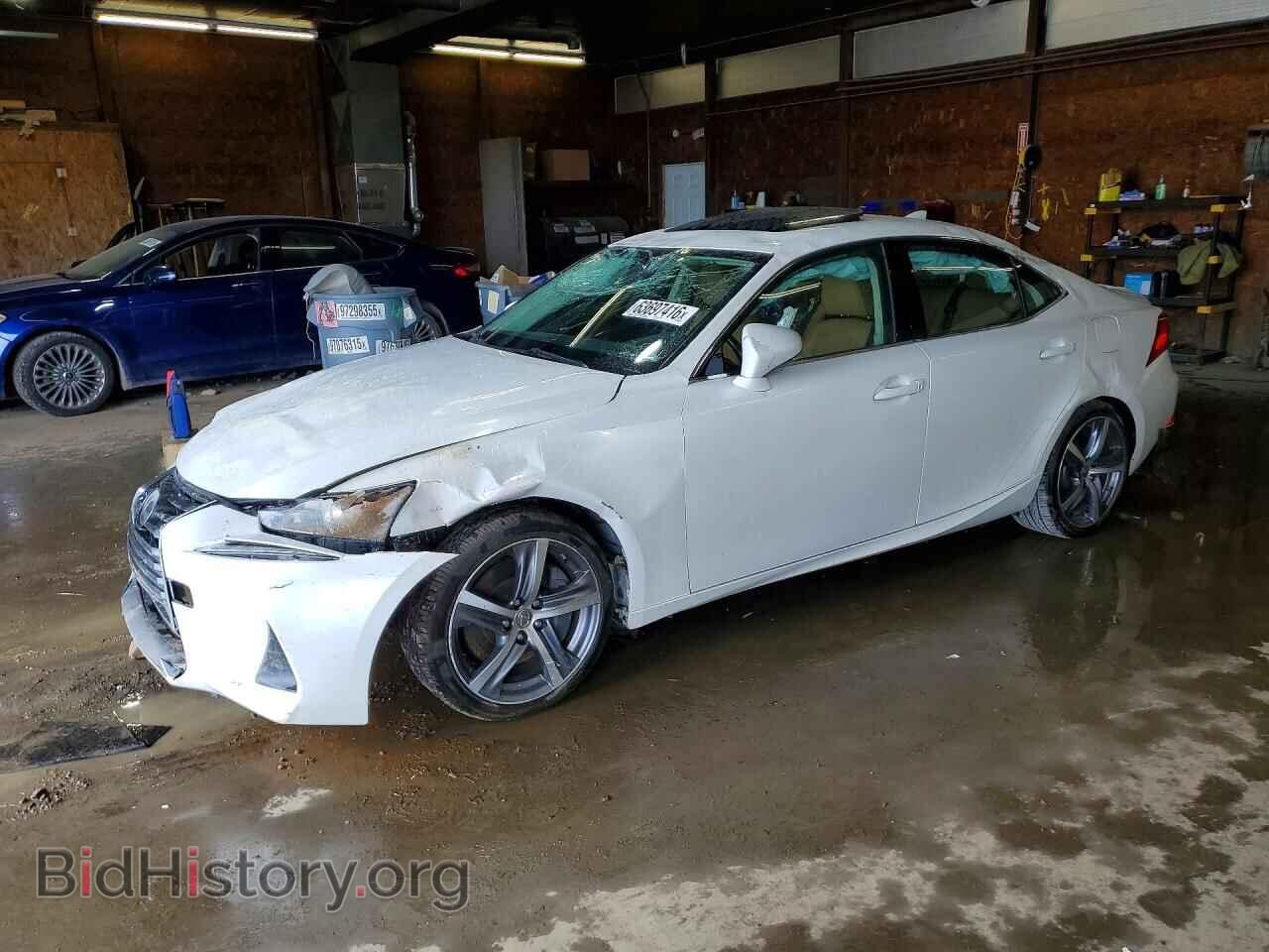 Фотография JTHCM1D21H5017664 - LEXUS IS 2017