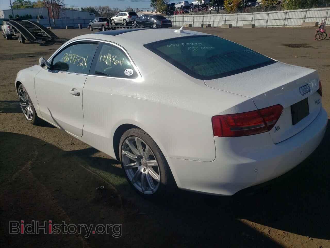 2011 AUDI A5 - VIN: WAULFAFR4BA070036 - Фото 3