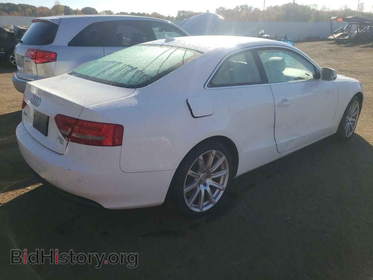 2011 AUDI A5 - VIN: WAULFAFR4BA070036 - Фото 4