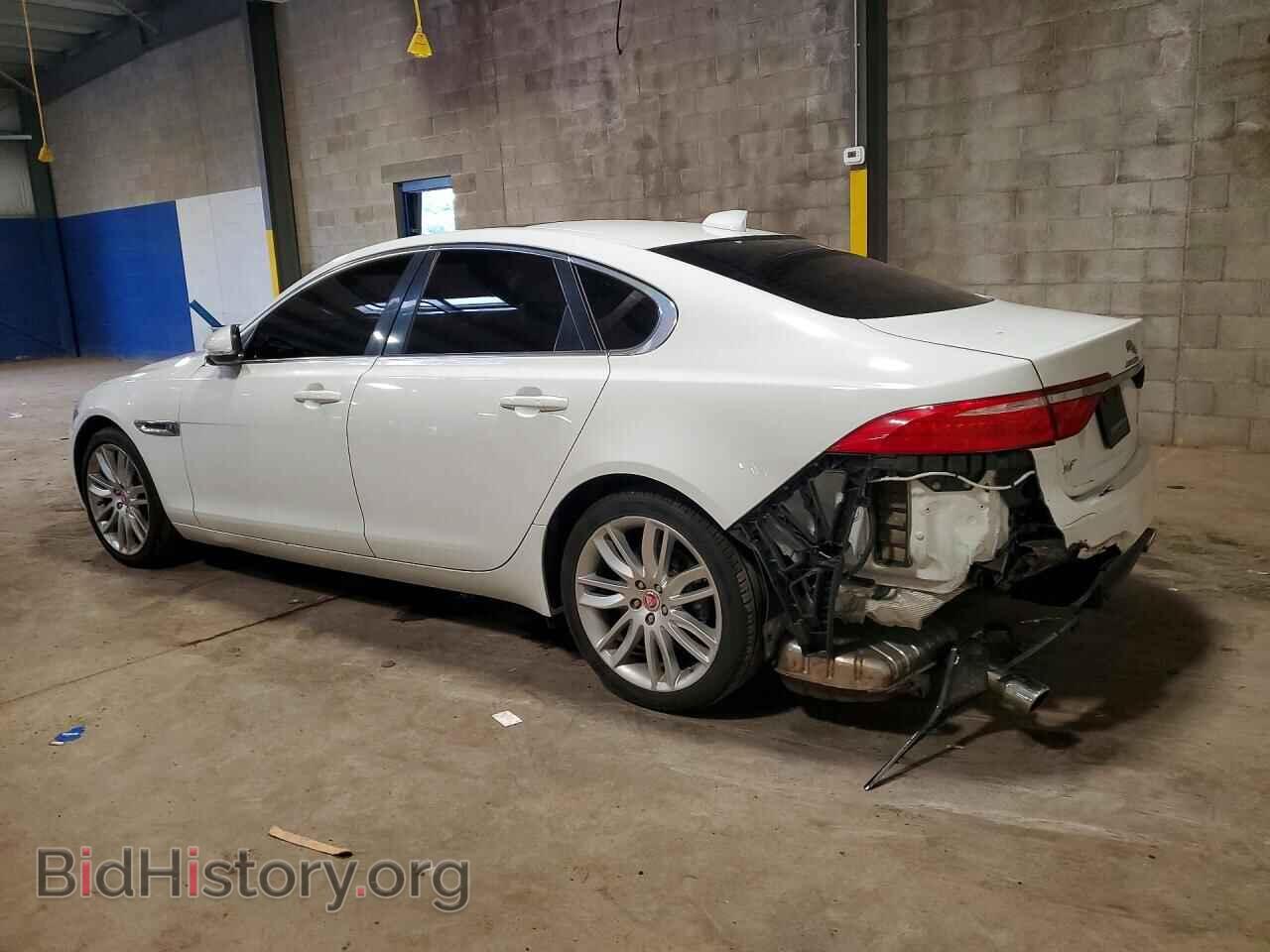 2016 JAGUAR XF - VIN: SAJBK4BV3GCY12423 - Photo 2