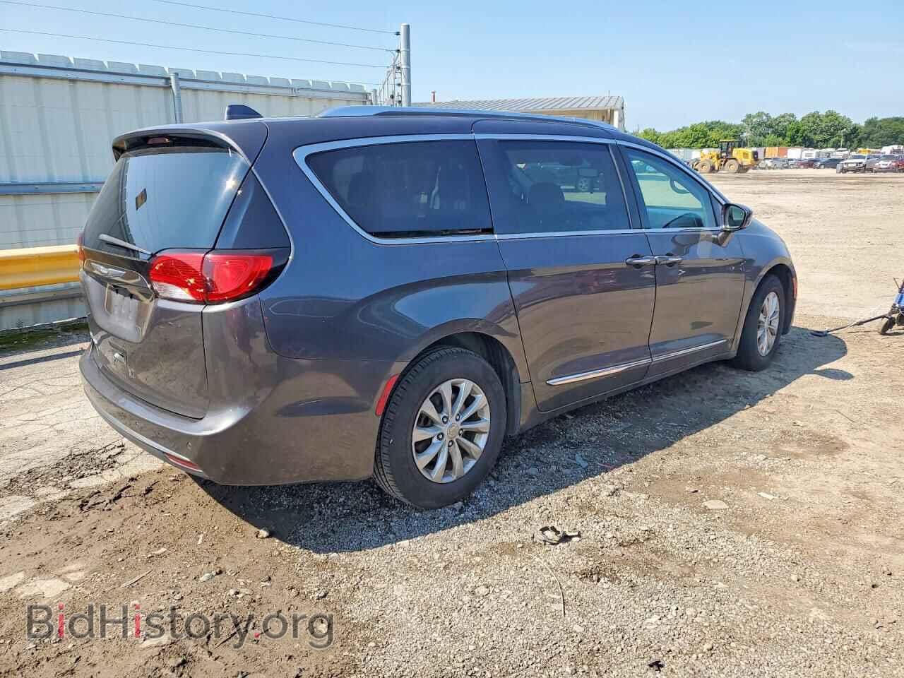 2018 CHRYSLER PACIFICA - VIN: 2C4RC1BG8JR118948 - Фото 3