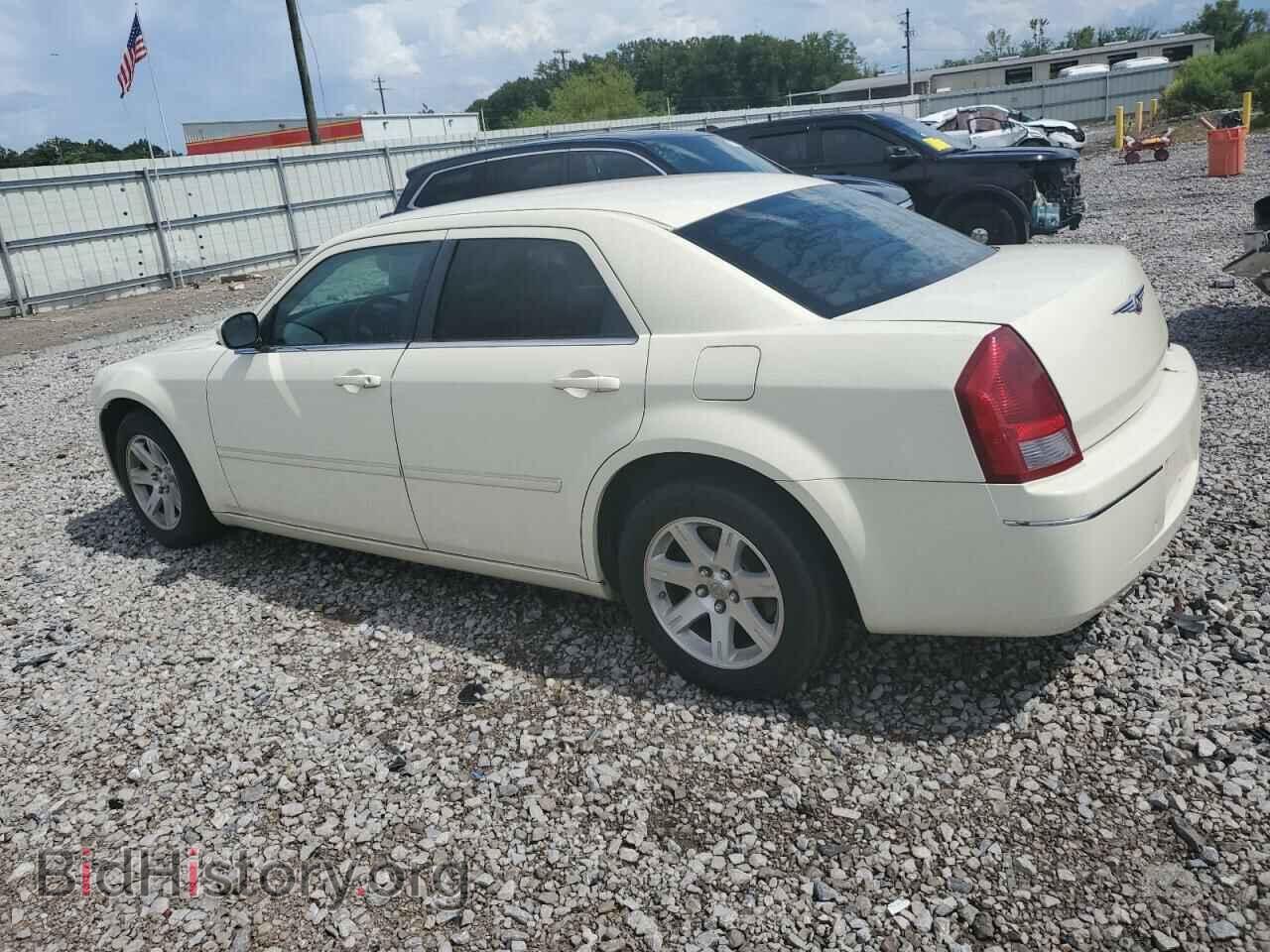 2006 CHRYSLER 300 - VIN: 2C3KA53GX6H257980 - Фото 2