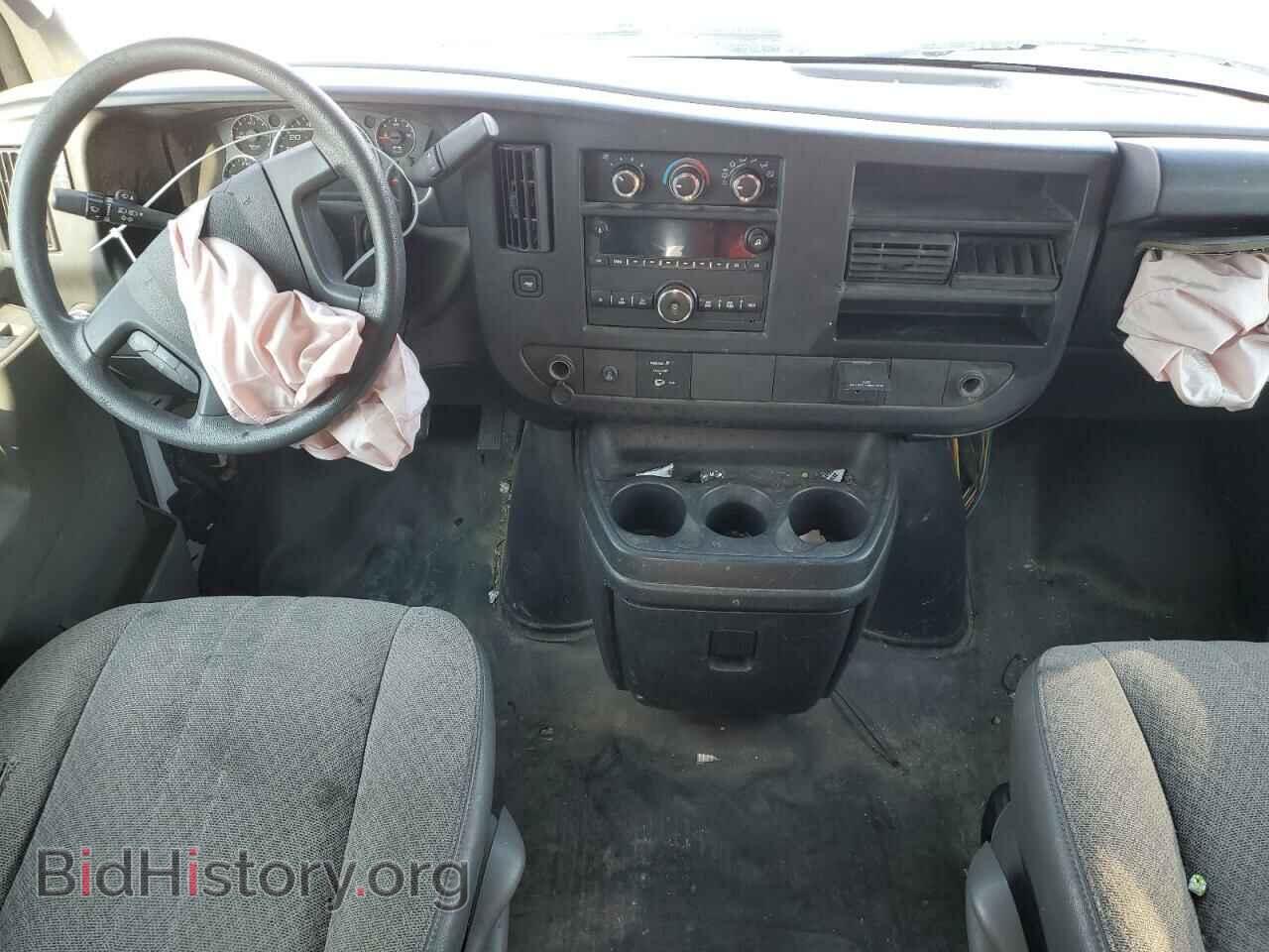 2017 GMC SAVANA - VIN: 1GTW7AFF8H1906975 - Фото 8