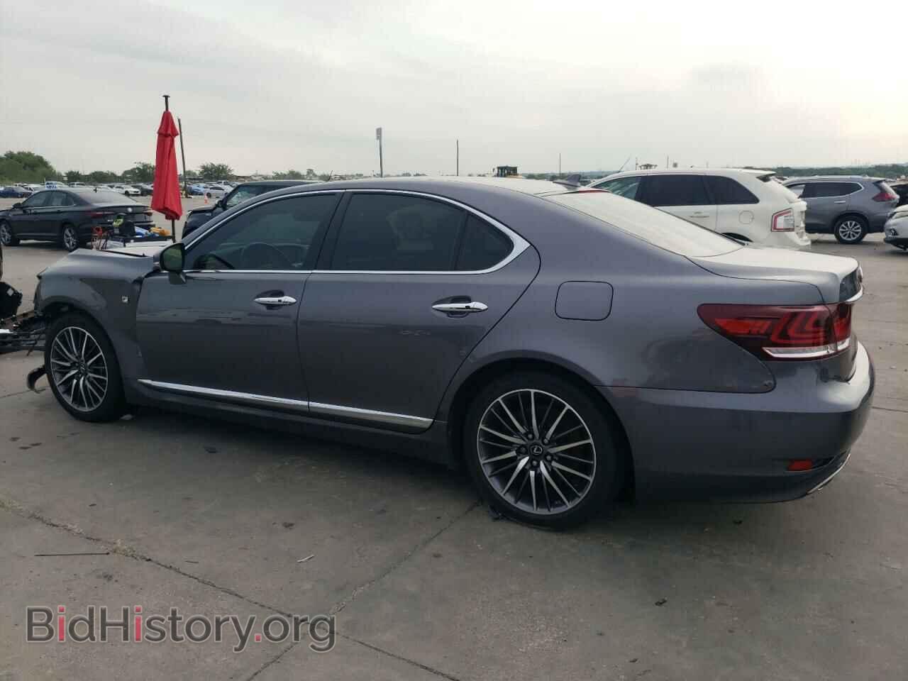 2013 LEXUS LS460 - VIN: JTHBL5EF0D5117711 - Photo 2