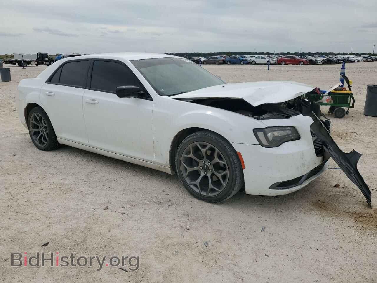 2018 CHRYSLER 300 - VIN: 2C3CCAAG8JH275218 - Фото 4