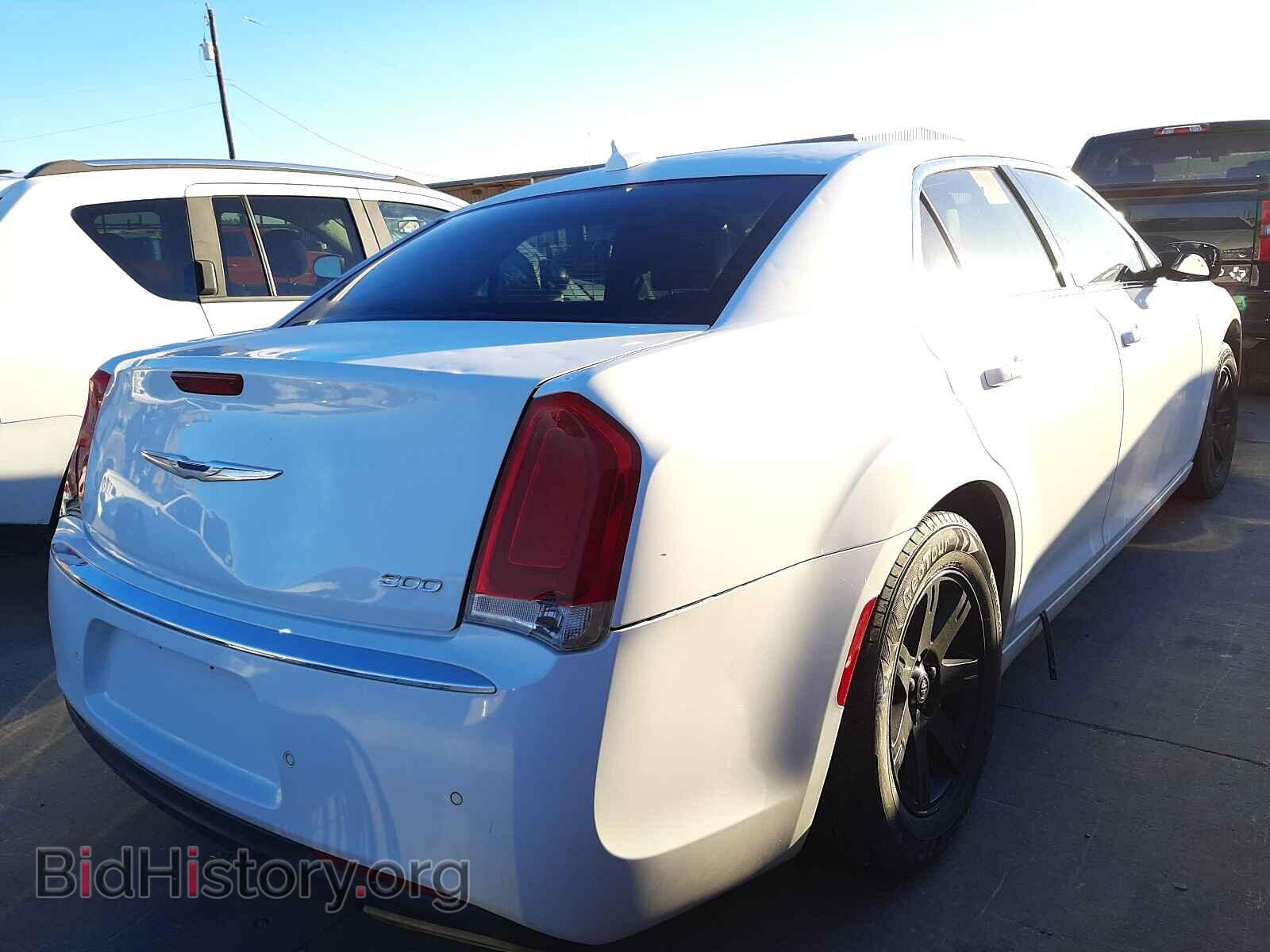 2015 CHRYSLER 300 - VIN: 2C3CCAAG8FH739552 - Фото 4