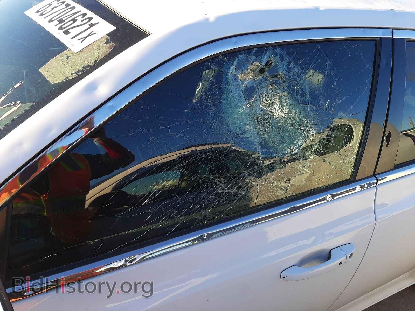 2015 CHRYSLER 300 - VIN: 2C3CCAAG8FH739552 - Фото 9