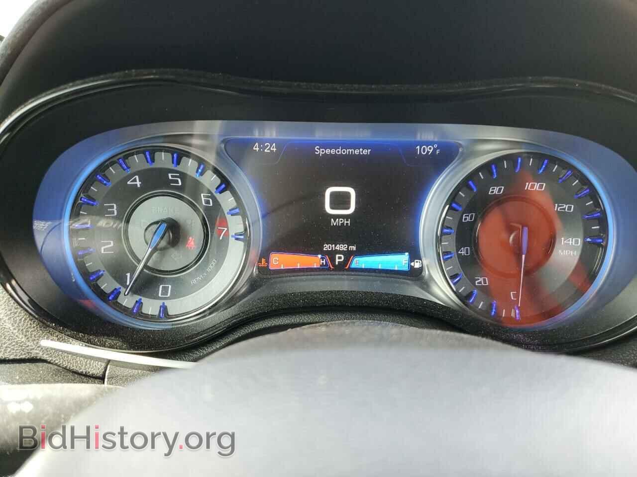 2017 CHRYSLER 300 - VIN: 2C3CCABG4HH526597 - Фото 9