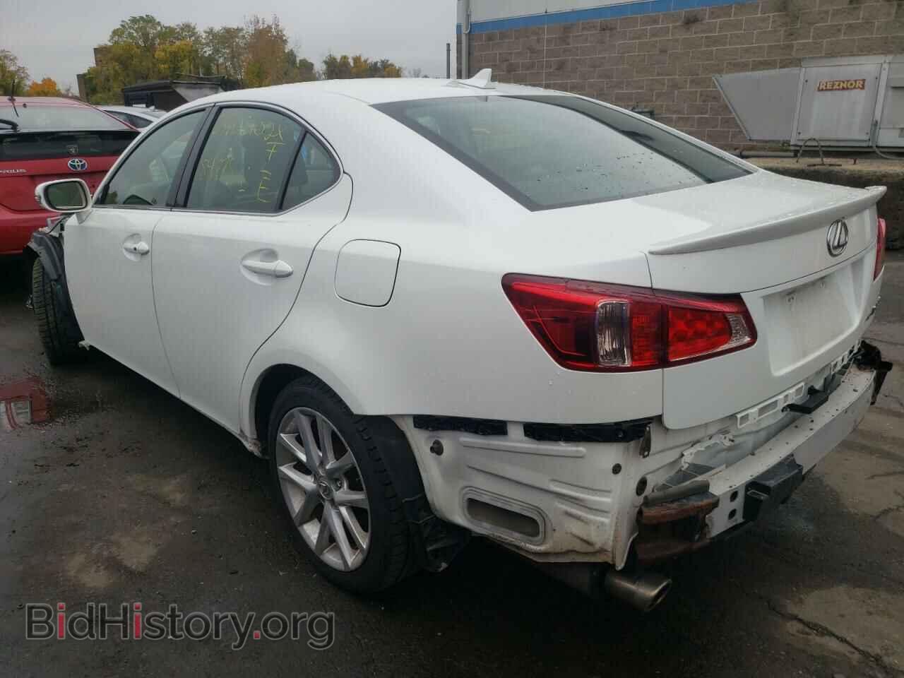 2011 LEXUS IS - VIN: JTHCE5C2XB5000570 - Photo 3
