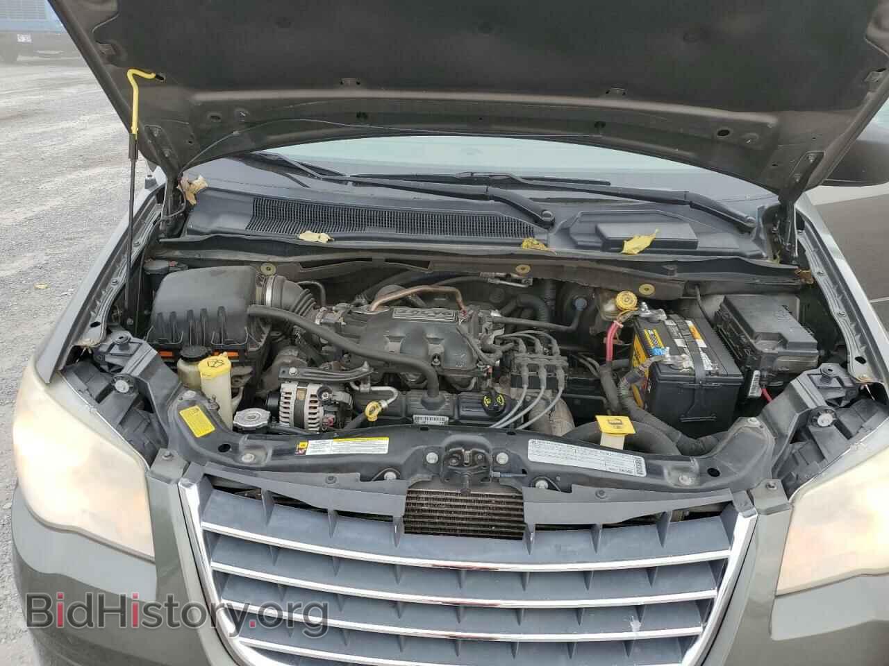 2010 CHRYSLER MINIVAN - VIN: 2A4RR2D10AR386223 - Фото 7