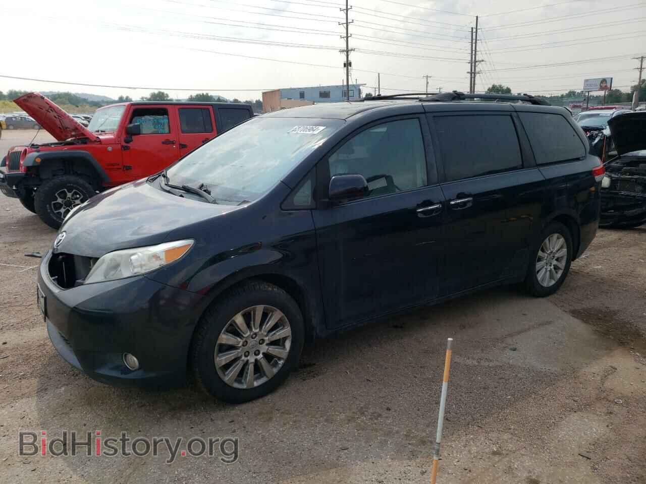 Photo 5TDDK3DC4BS023220 - TOYOTA All Models 2011