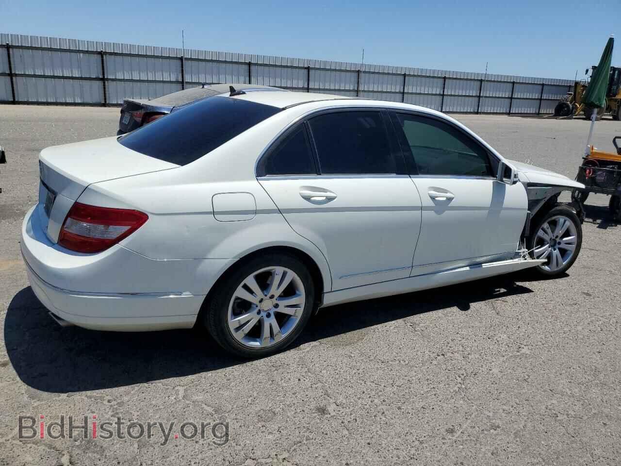 2011 MERCEDES-BENZ C-CLASS - VIN: WDDGF5EB6BF634147 - Фото 3