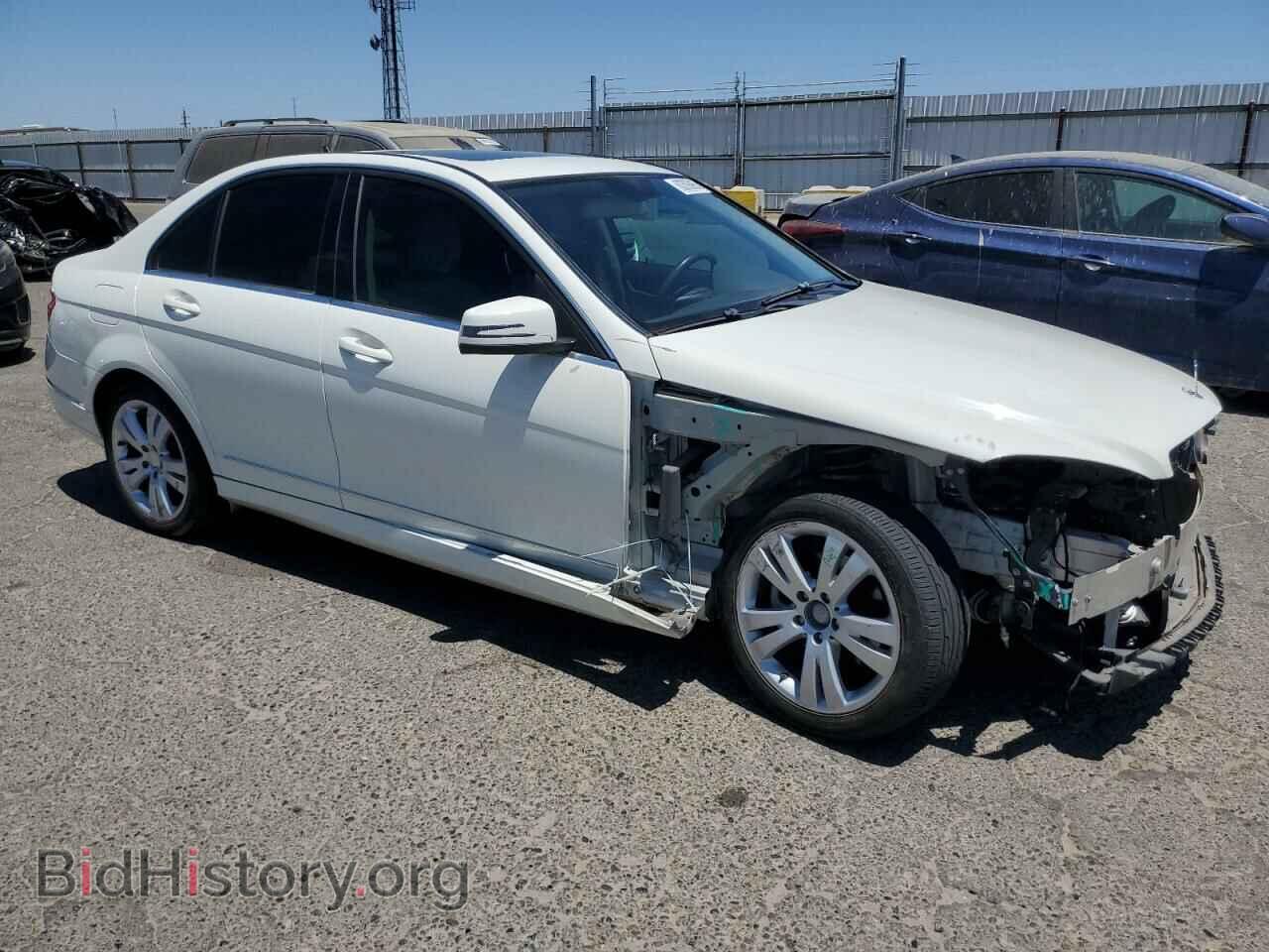 2011 MERCEDES-BENZ C-CLASS - VIN: WDDGF5EB6BF634147 - Фото 4
