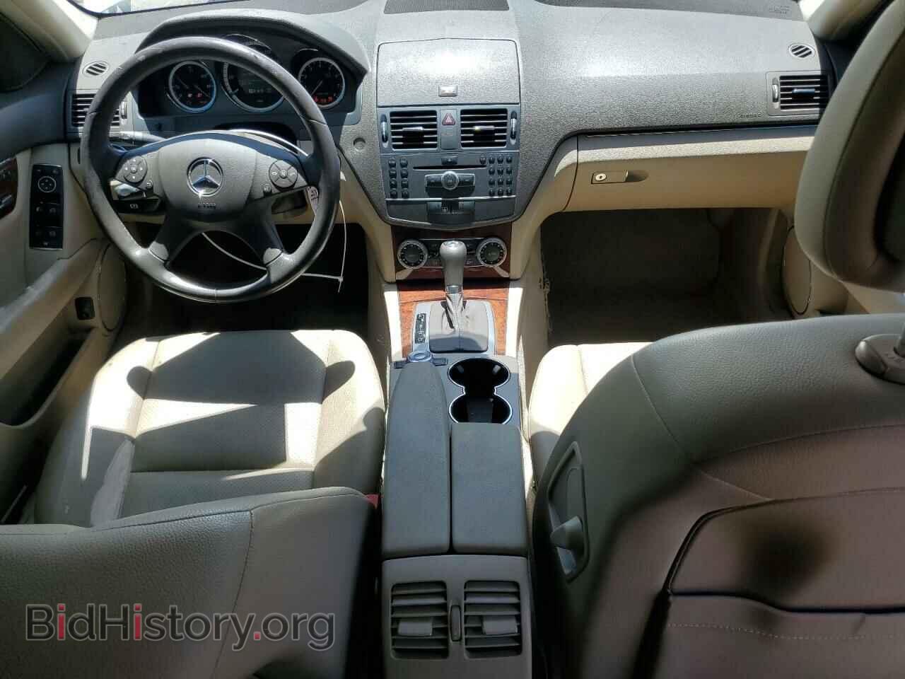 2011 MERCEDES-BENZ C-CLASS - VIN: WDDGF5EB6BF634147 - Фото 8