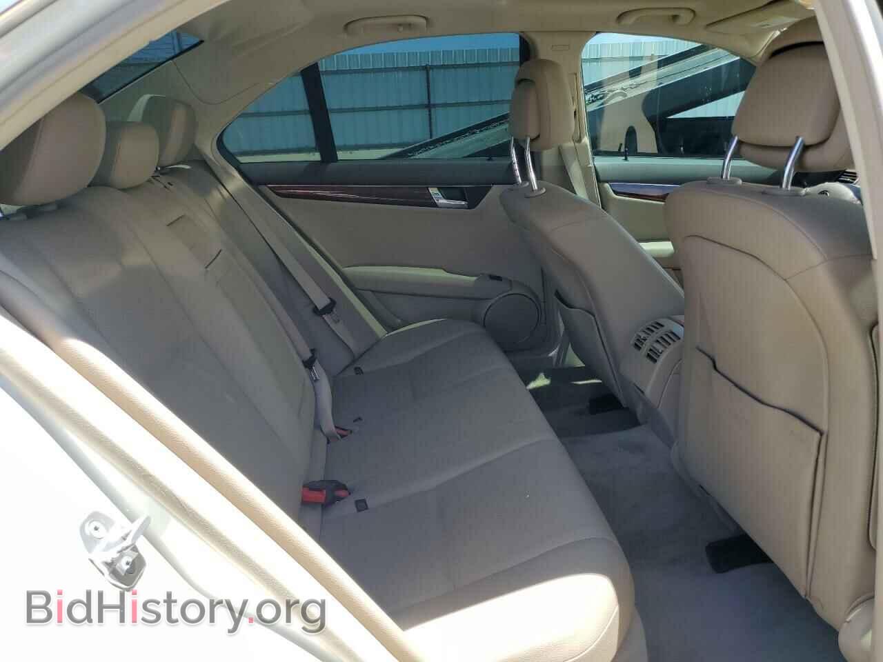 2011 MERCEDES-BENZ C-CLASS - VIN: WDDGF5EB6BF634147 - Фото 10