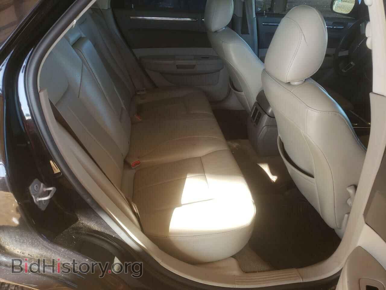 2010 CHRYSLER 300 - VIN: 2C3CA5CV8AH149644 - Фото 6