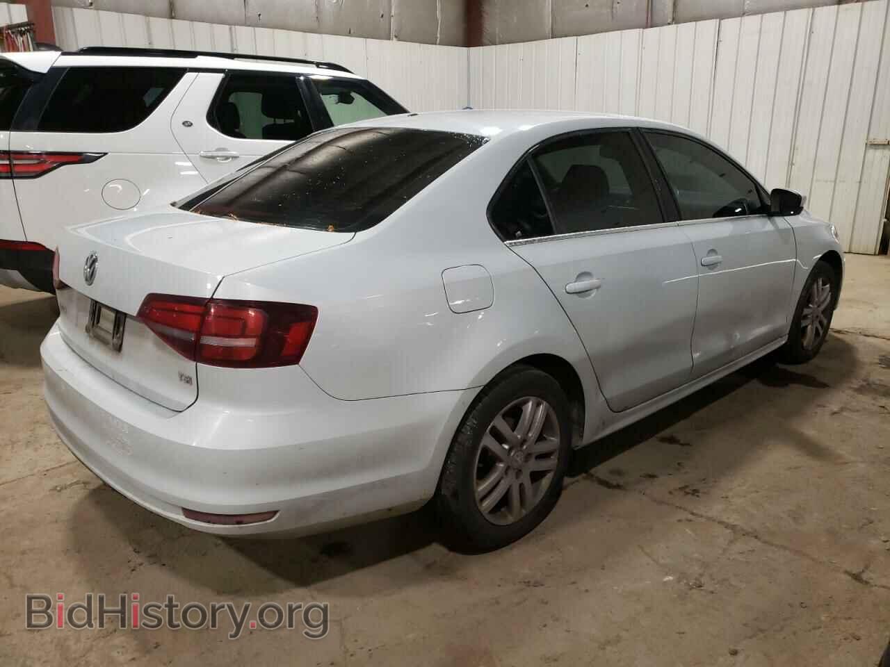2017 VOLKSWAGEN JETTA - VIN: 3VW2B7AJ3HM311866 - Фото 3