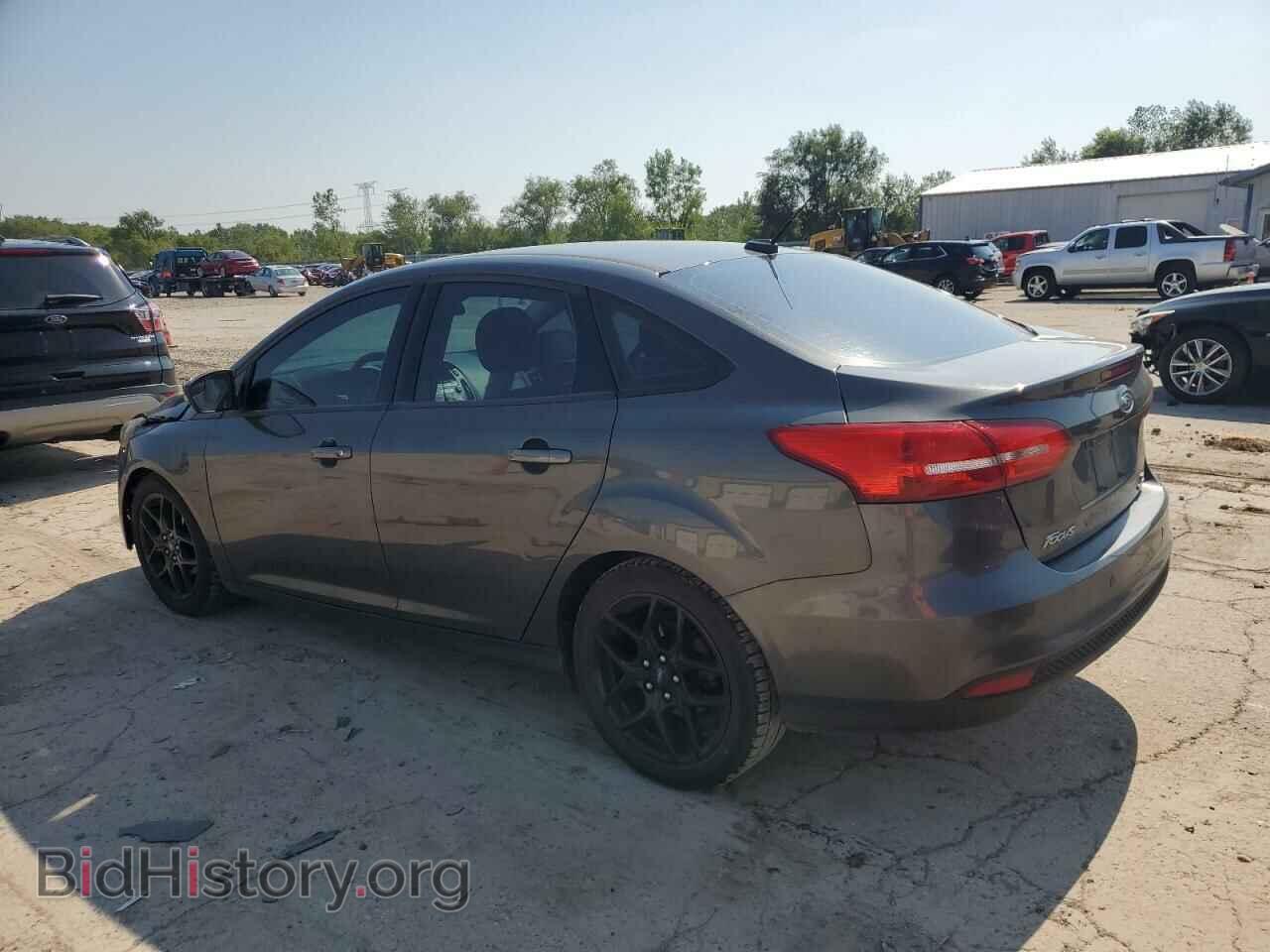2016 FORD FOCUS - VIN: 1FADP3F22GL299089 - Photo 2