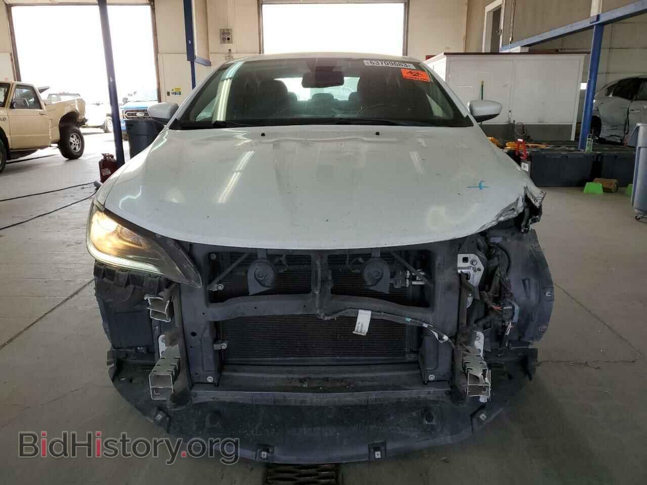 2016 CHRYSLER 200 - VIN: 1C3CCCAB5GN106614 - Фото 5