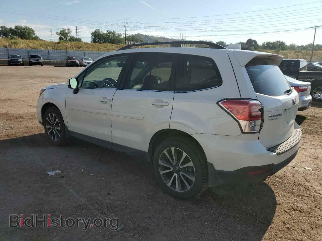 2017 SUBARU FORESTER - VIN: JF2SJGEC3HH587326 - Фото 2
