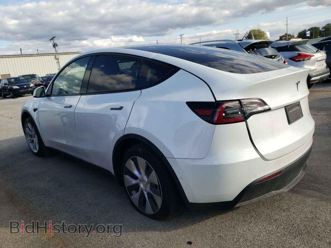 2020 TESLA MODEL Y - VIN: 5YJYGDEEXLF032051 - Фото 2