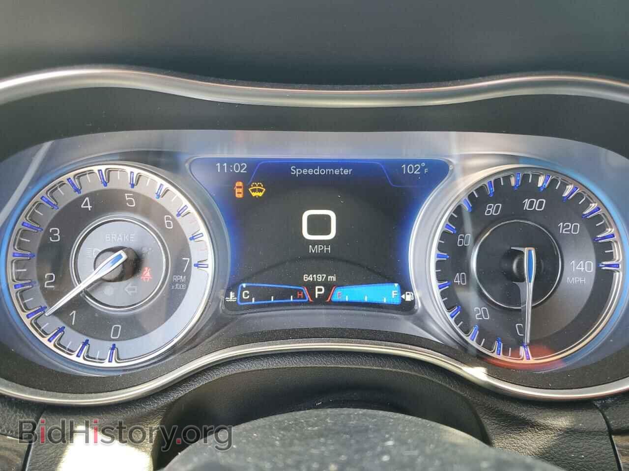 2019 CHRYSLER 300 - VIN: 2C3CCAAG5KH755573 - Фото 9