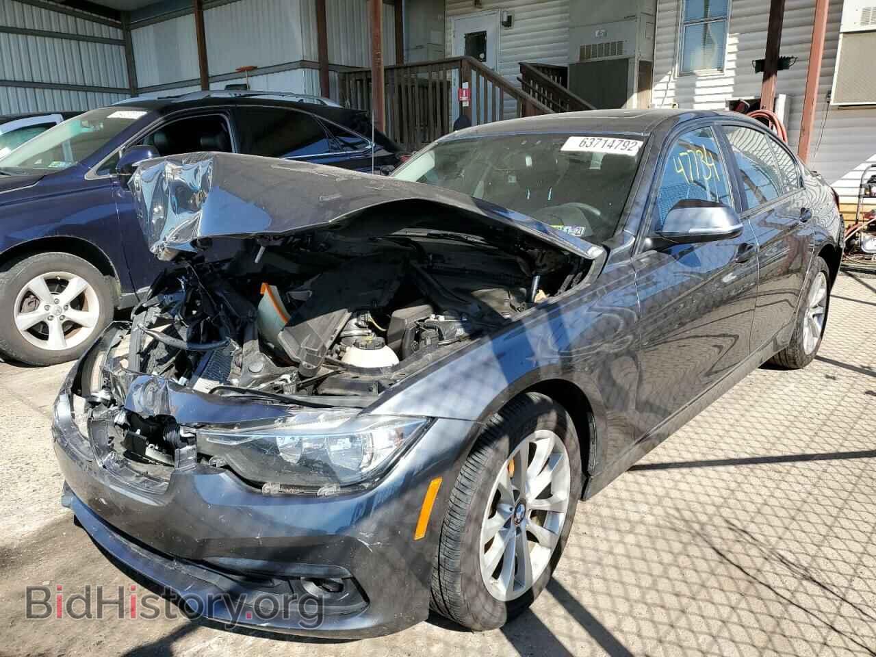 2016 BMW 3 SERIES - VIN: WBA8E5G55GNU20091 - Фото 2