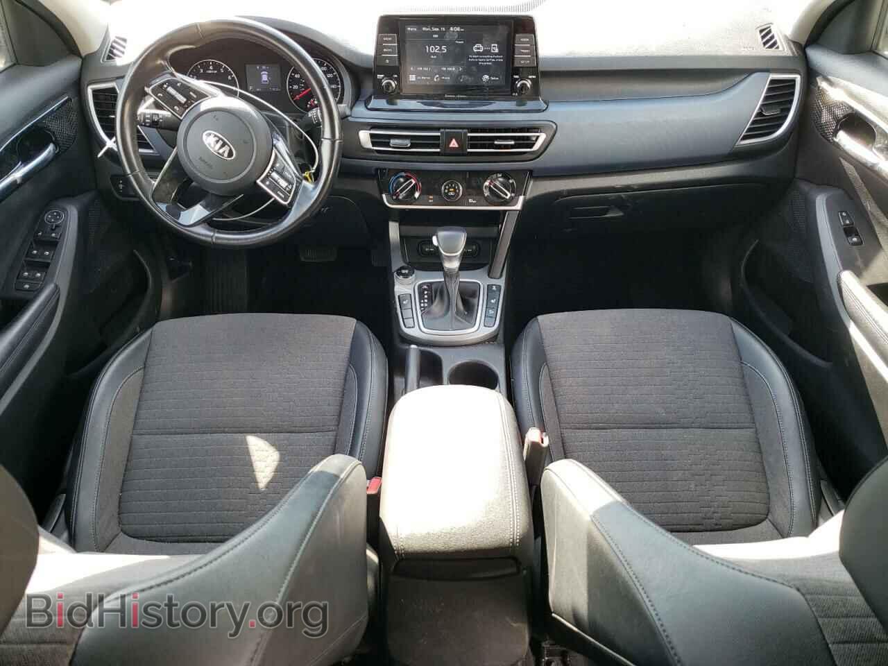 2021 KIA SELTOS - VIN: KNDEUCAA8M7046238 - Фото 8