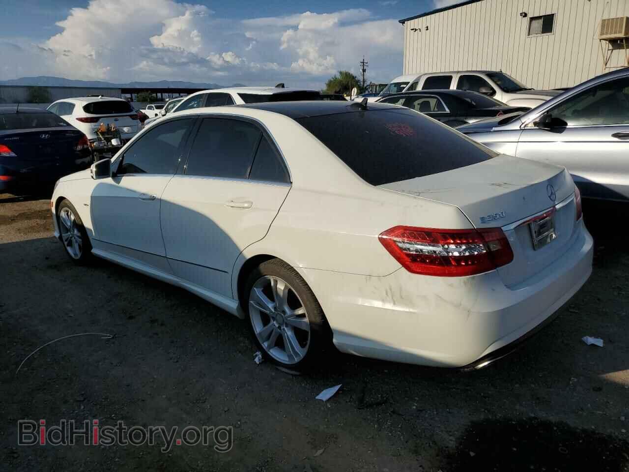 2012 MERCEDES-BENZ E-CLASS - VIN: WDDHF5KB0CA551580 - Фото 2