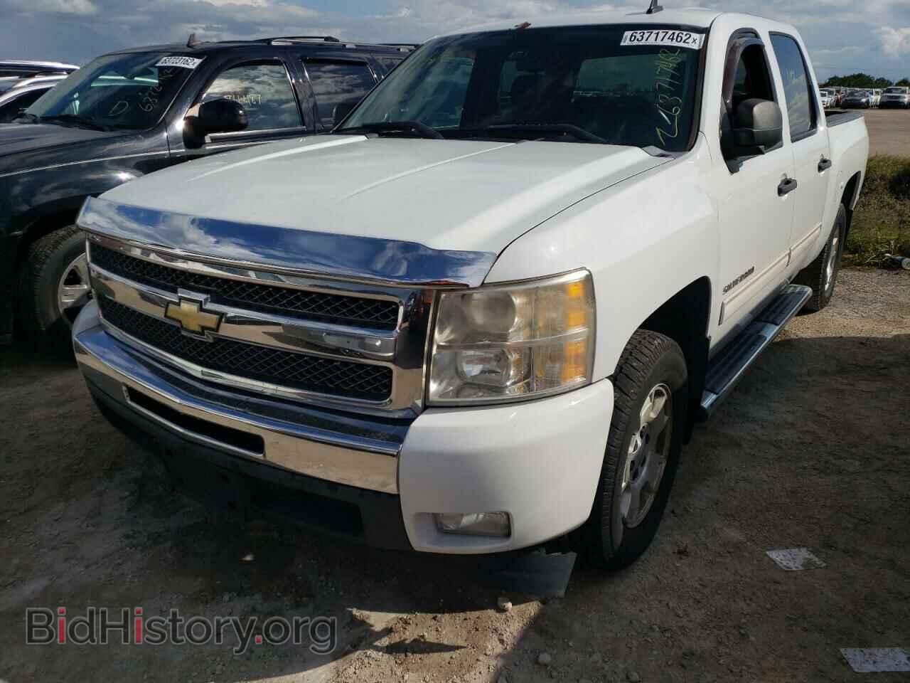 2011 CHEVROLET SILVERADO - VIN: 3GCPCSE01BG355378 - Фото 2