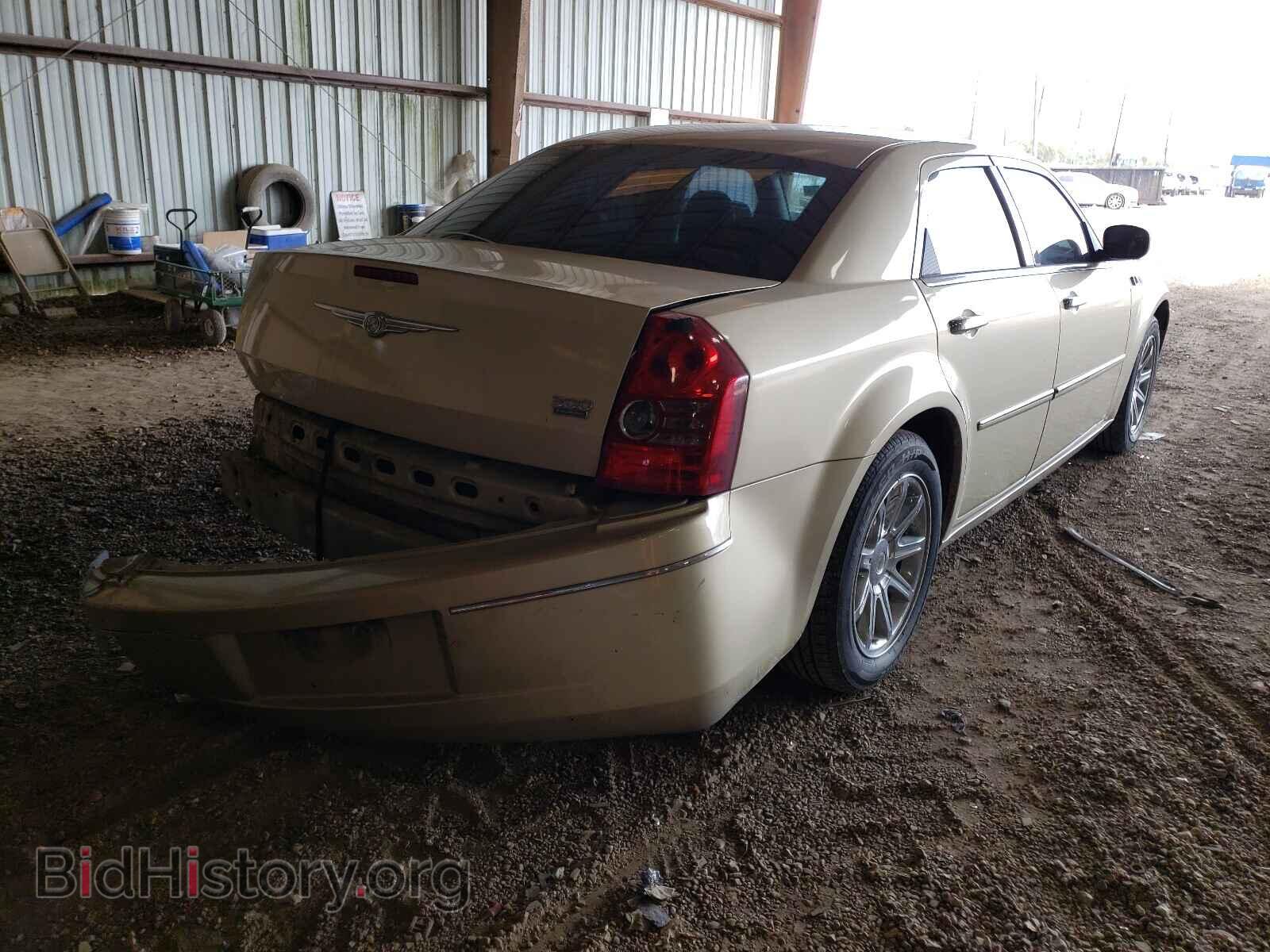 2010 CHRYSLER 300 - VIN: 2C3CA4CD4AH211302 - Фото 4