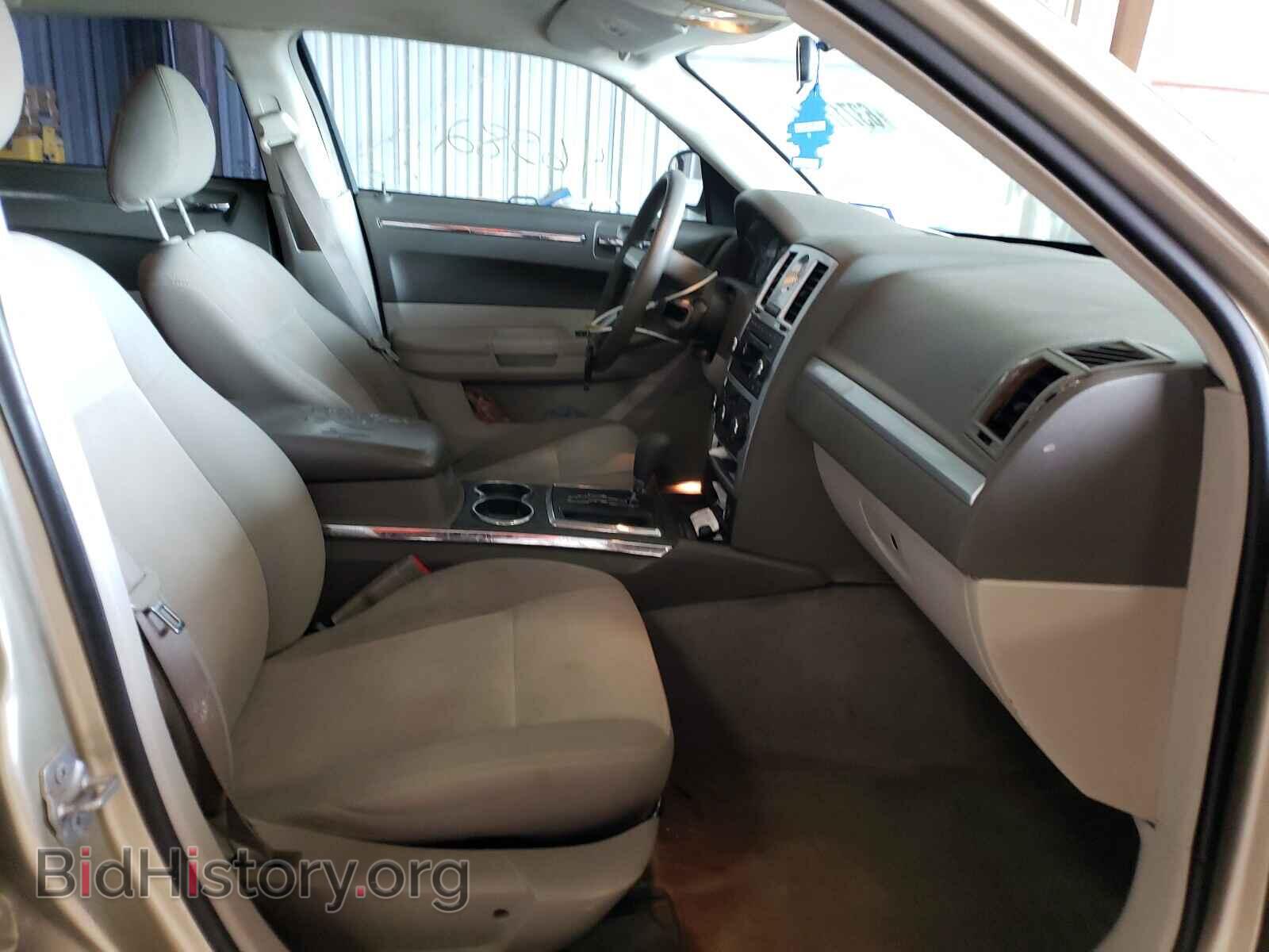 2010 CHRYSLER 300 - VIN: 2C3CA4CD4AH211302 - Фото 5
