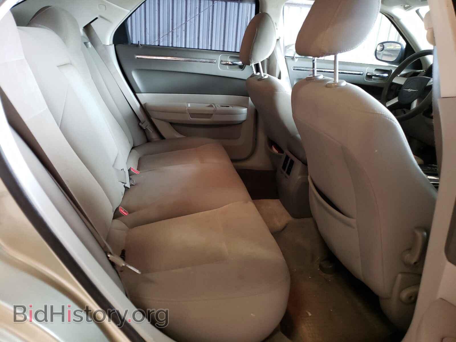 2010 CHRYSLER 300 - VIN: 2C3CA4CD4AH211302 - Фото 6
