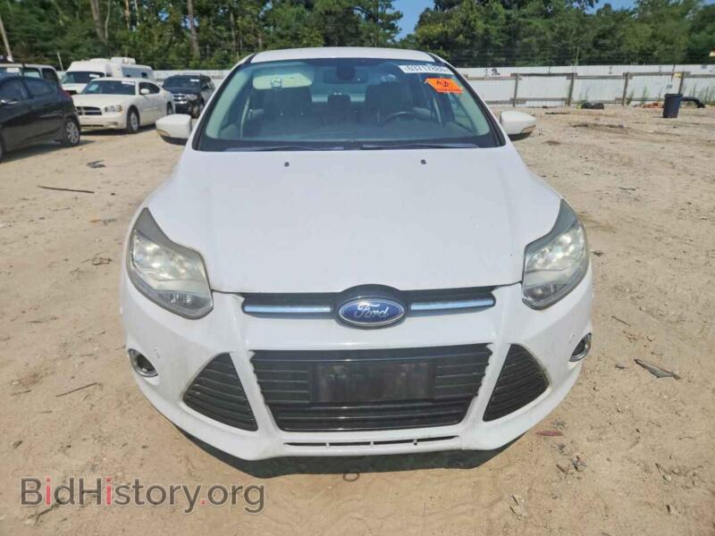 2012 Ford FOCUS (VIN 1FAHP3H23CL353105) — фото 5 из 12