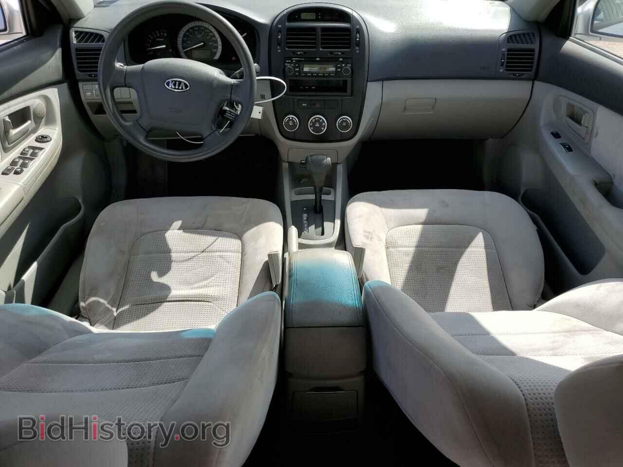2007 KIA SPECTRA - VIN: KNAFE121X75407972 - Фото 8