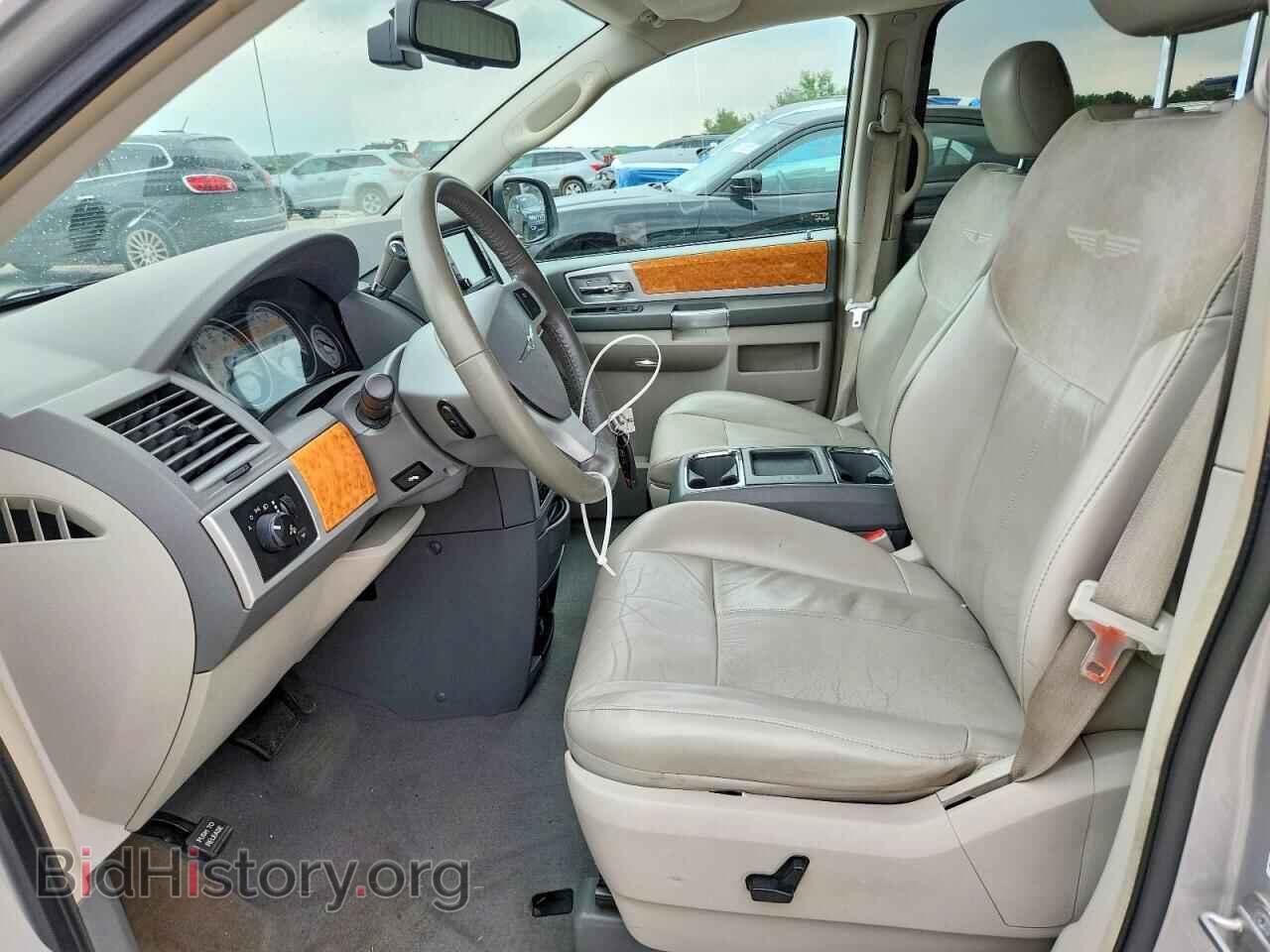 2010 CHRYSLER MINIVAN - VIN: 2A4RR6DX4AR184741 - Photo 7