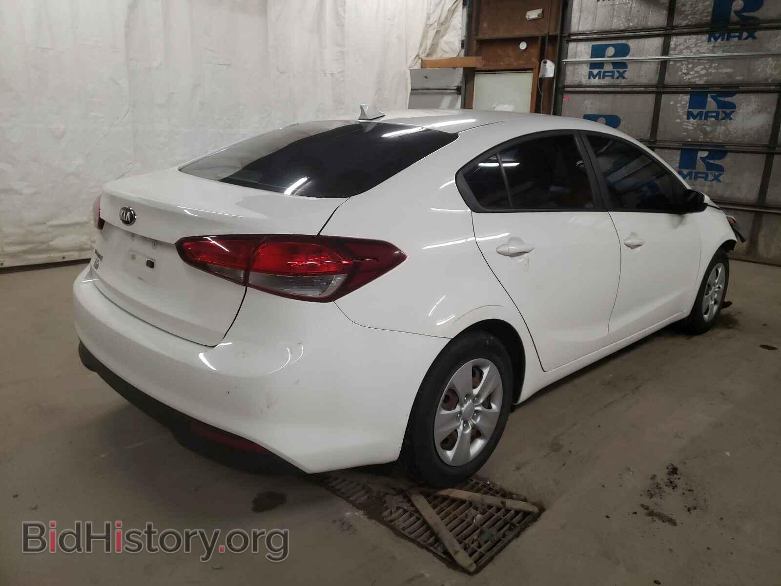 2017 KIA FORTE - VIN: 3KPFK4A77HE012530 - Фото 4