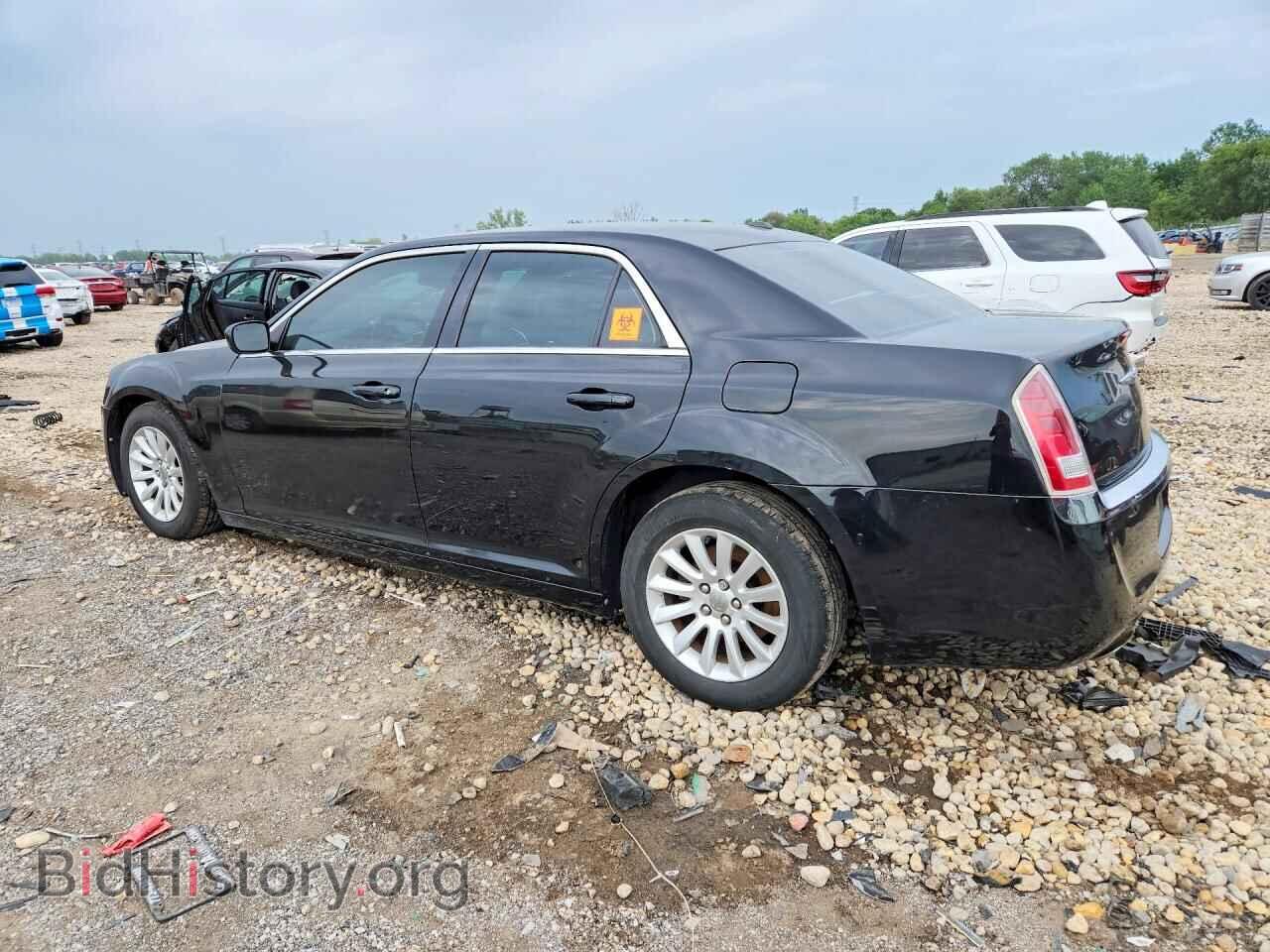 2014 CHRYSLER 300 - VIN: 2C3CCAAG4EH217760 - Photo 2