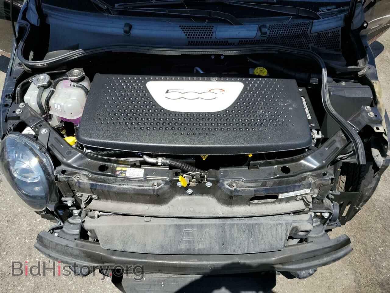 2017 FIAT 500 - VIN: 3C3CFFGEXHT557761 - Photo 11